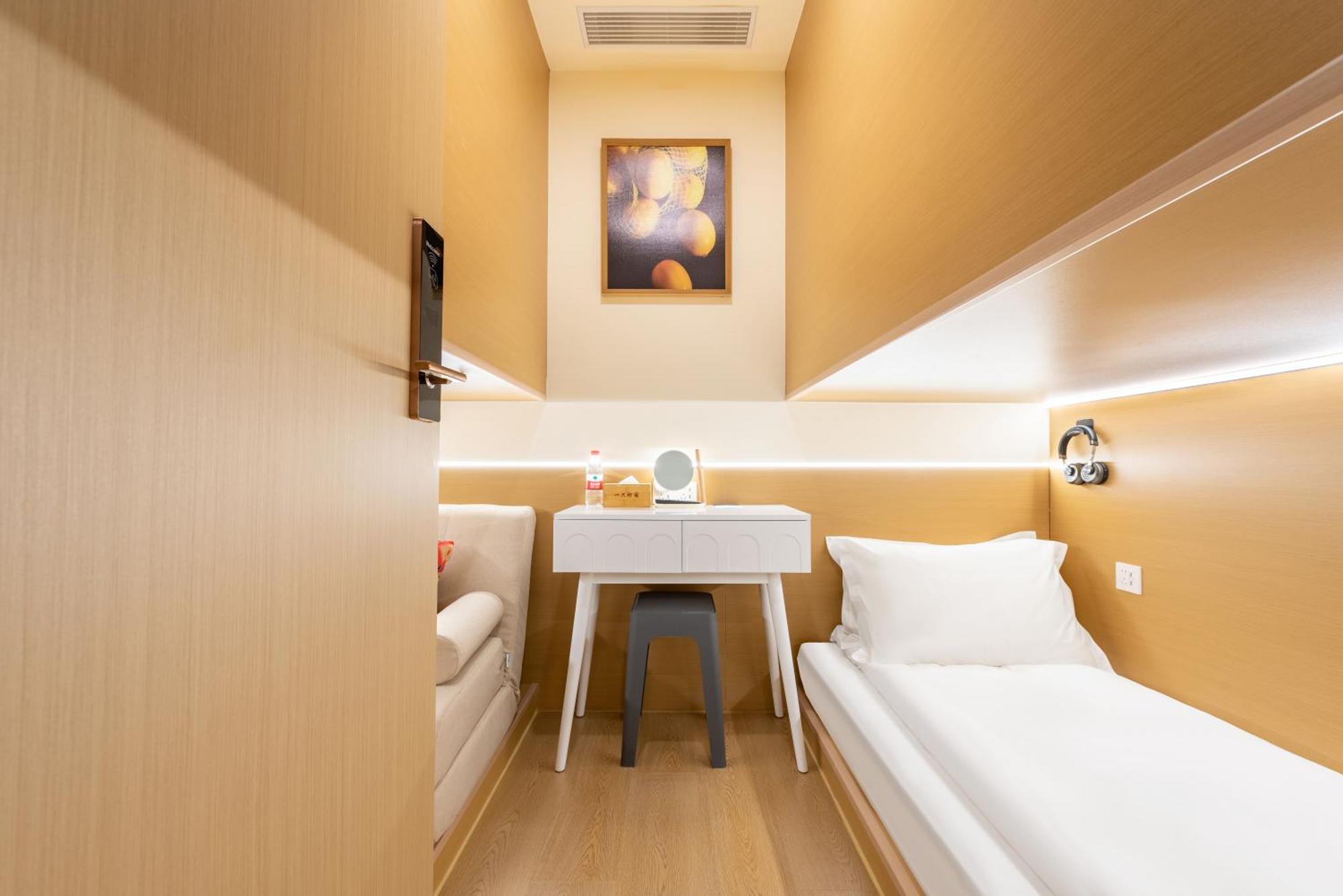 Lemon Hotel - Metro Line 1 Line 7 Changshu Road 200 Meters Shanghai Exteriör bild