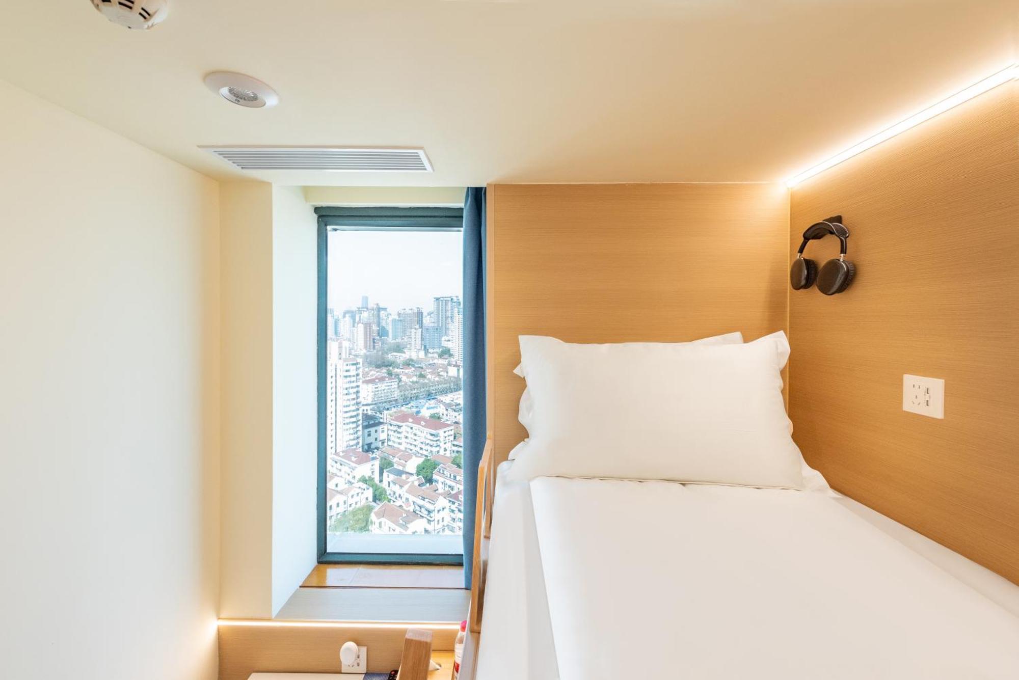 Lemon Hotel - Metro Line 1 Line 7 Changshu Road 200 Meters Shanghai Exteriör bild